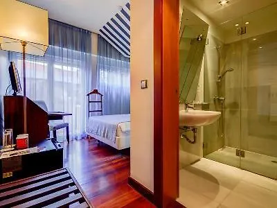 프린시페 헤알 4*